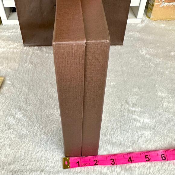 Louis Vuitton Medium Box, Dust Bag, Shopping Bag and gift note card tag - Picture 8 of 8